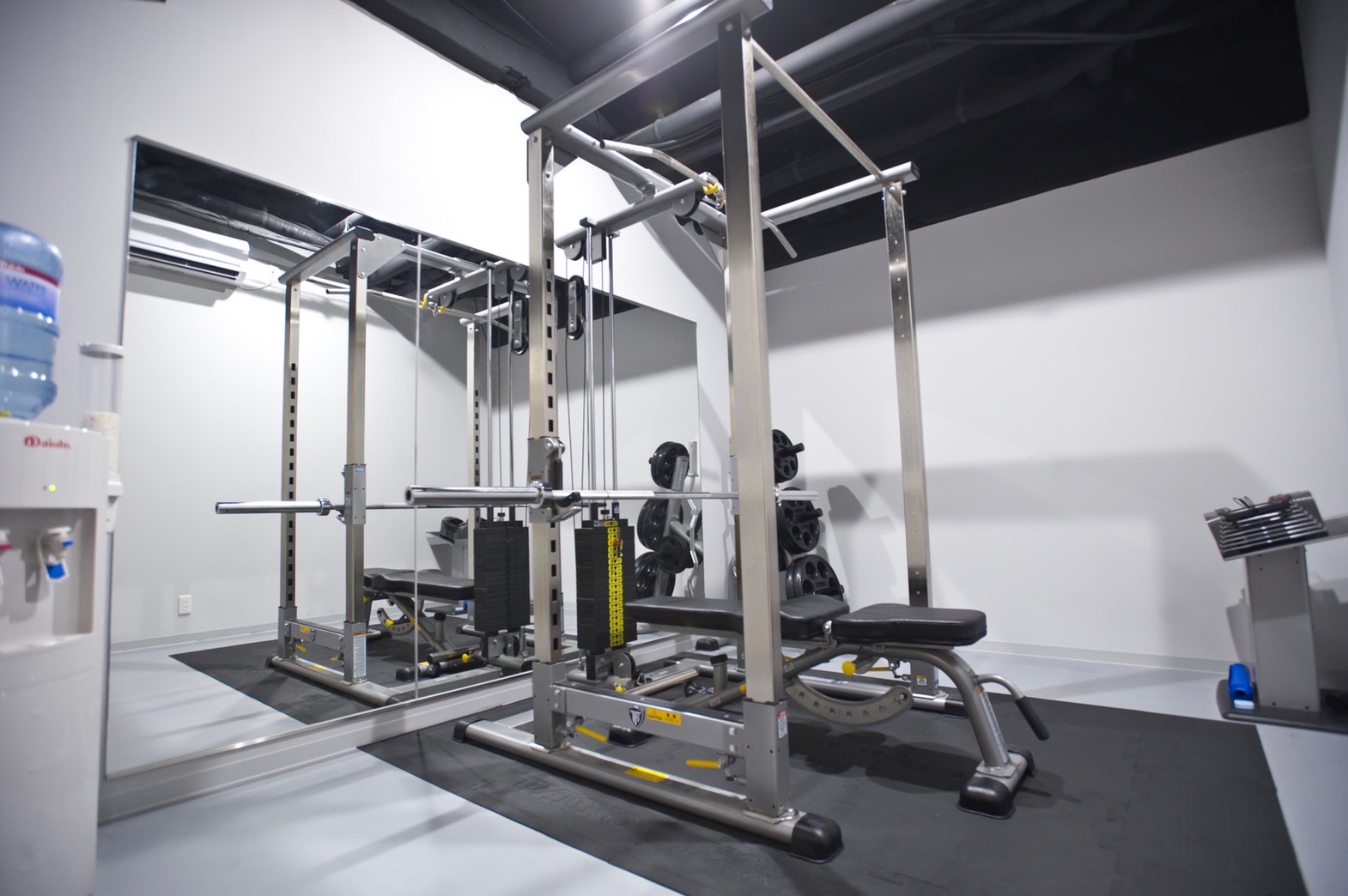 248C33BD-A363-40F2-BDB3-FC26A96B3509