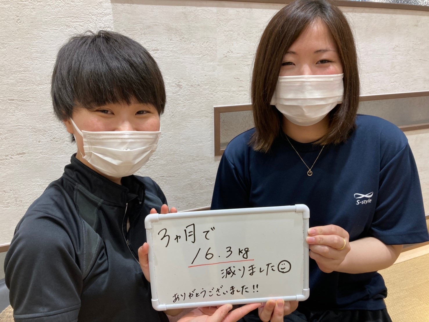 5CF09F02-E3AB-4C65-86AD-77E8FF37CEDF