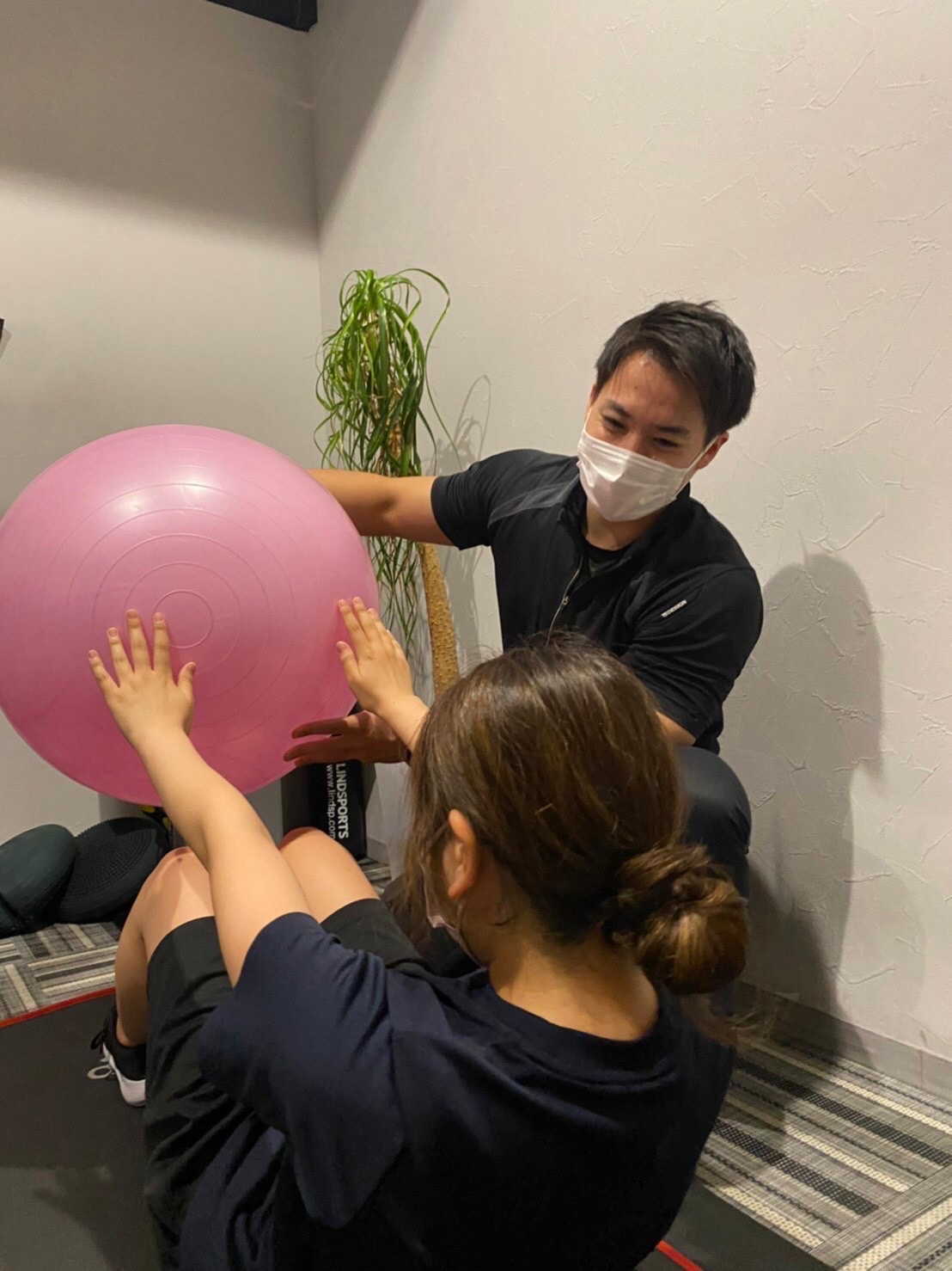 430D7AEC-A23E-4483-BA8C-377D66223042