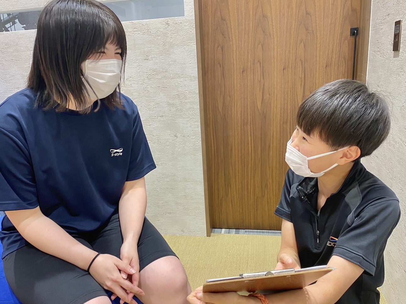 9F8A985E-D1BC-4E39-8551-FA7CFF57A325