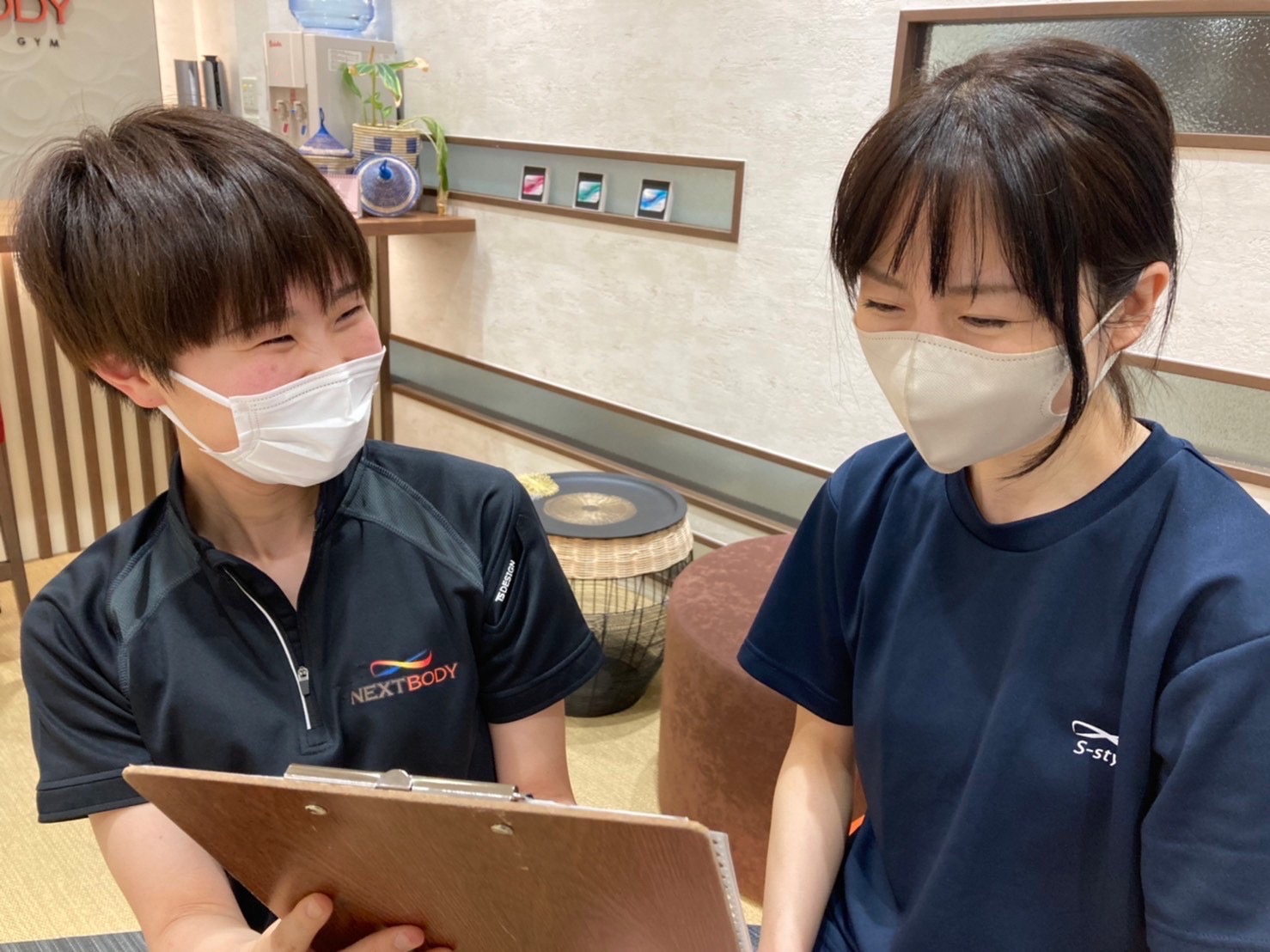 E5F957D0-B162-4987-9724-0C31C3C7188F