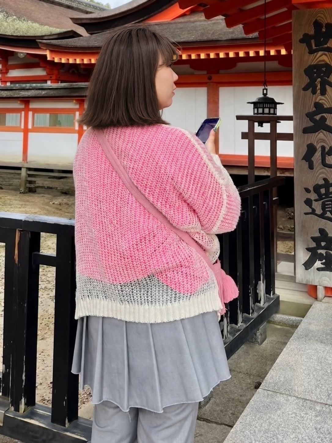 ピンクの服を着て外出するO様